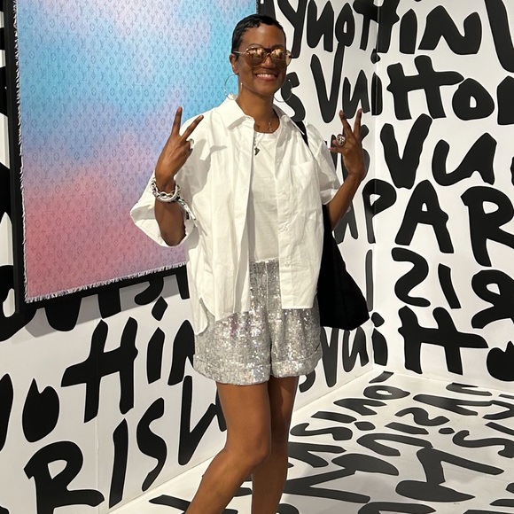 Meet your Posher, Tonia - Picture 2 of 2